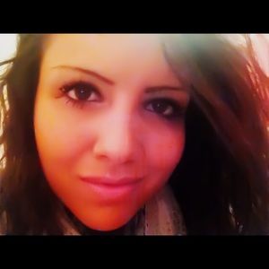 Meet your Posher, Elena